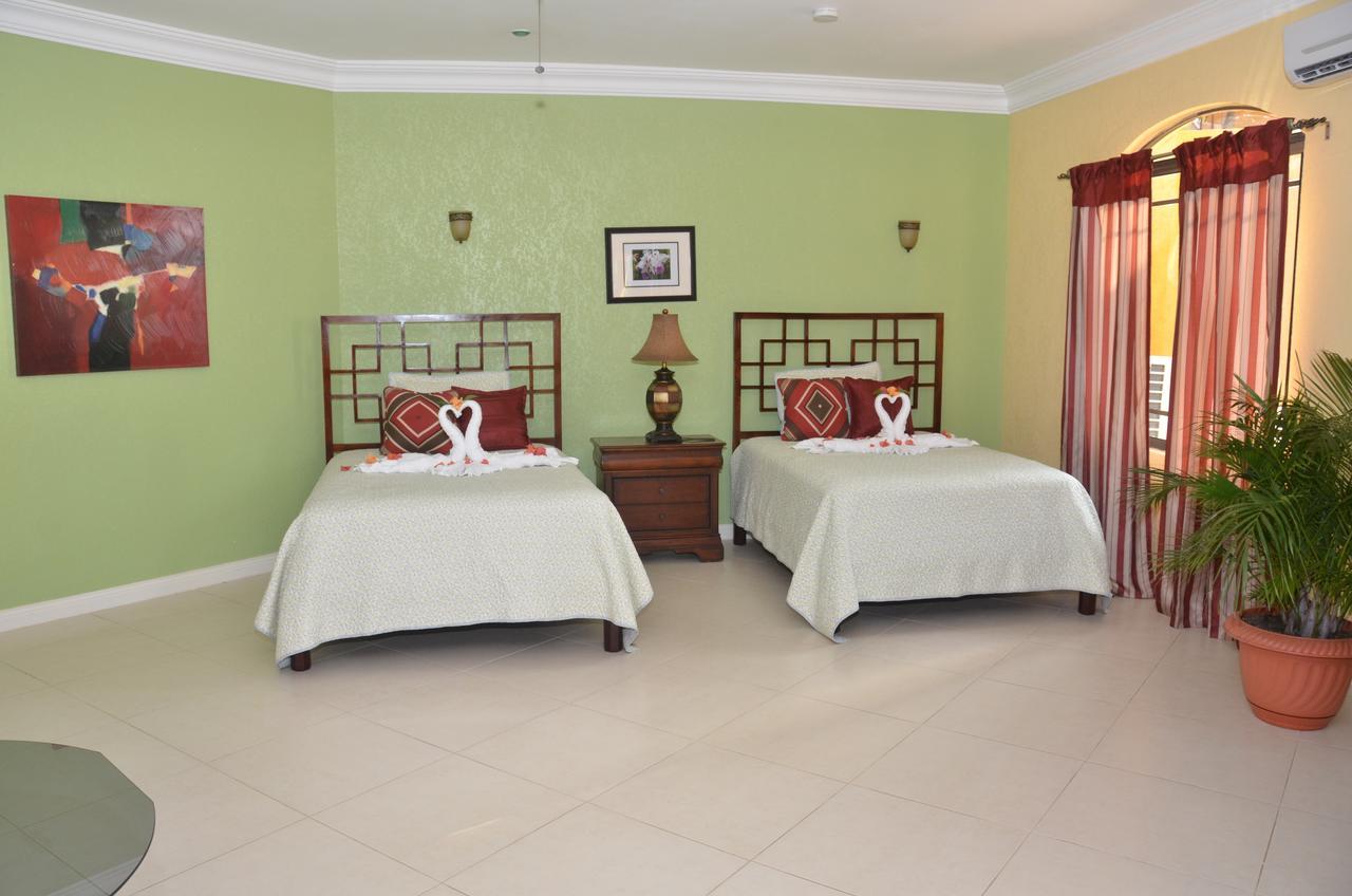 Milbrooks Resort Монтего Бей Екстериор снимка