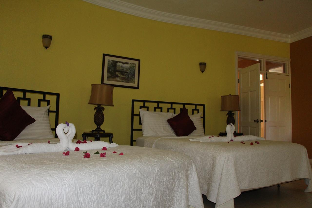 Milbrooks Resort Монтего Бей Екстериор снимка